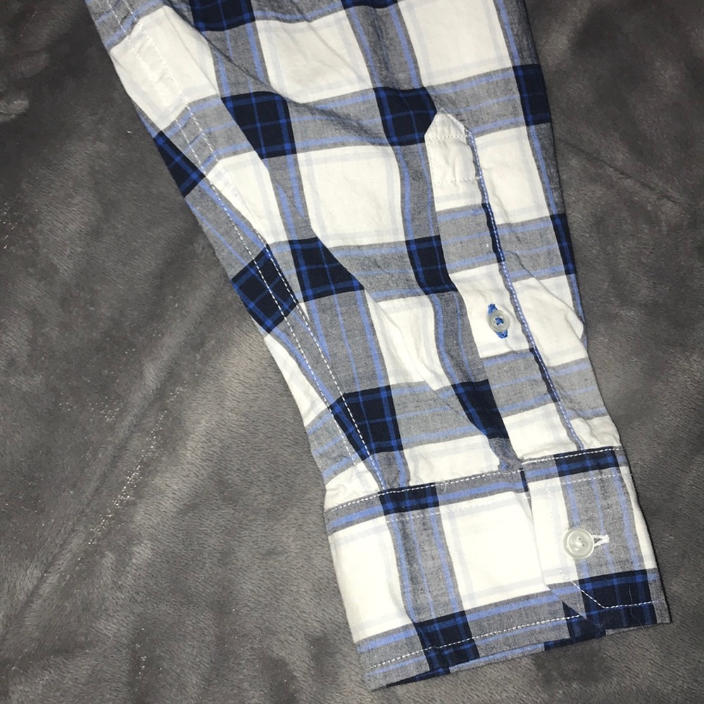 American Eagle button down - Picture 5 of 5